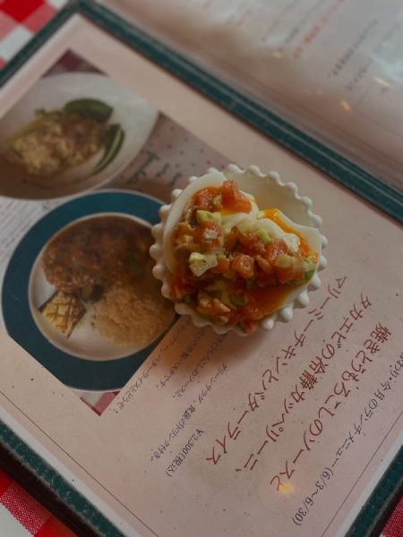 サーモンタルタルのせ